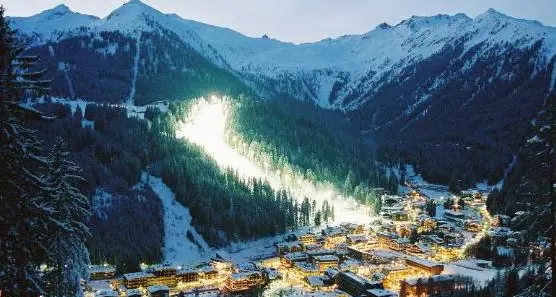 Slalom notturno a Campiglio, Vinatzer guida la pattuglia dei 6 azzurri