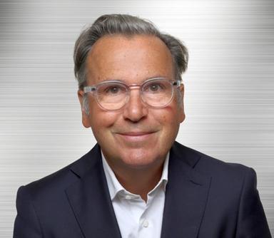 Arnaud Belloni nuovo ceo di Fiat, Abarth e Lancia e Cmo Stellantis per l'Europa