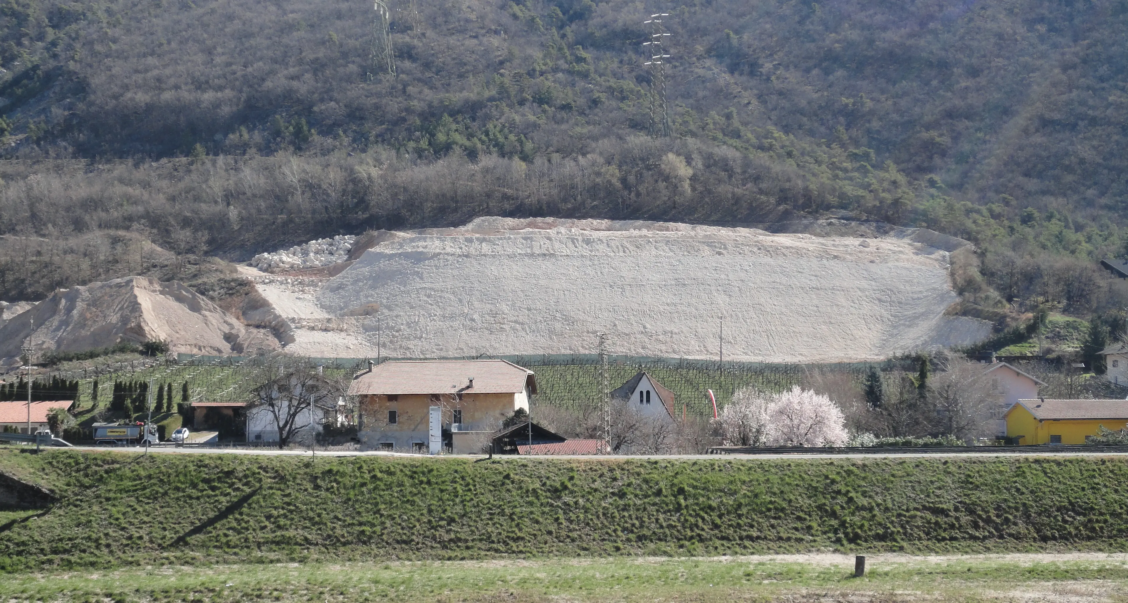 Cava di San Floriano, prorogata di due anni l’autorizzazione all’estrazione di ghiaia