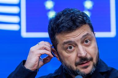 Zelensky, 'allentamento sanzioni Usa premiano e incoraggiano Putin'