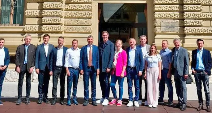 Alfreider incontra l’industria bavarese: focus sul Tunnel del Brennero