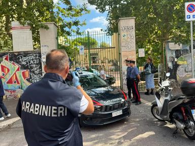 Rientro da eroe del ragazzo che ha salvato la prof, 'hai evitato una strage'