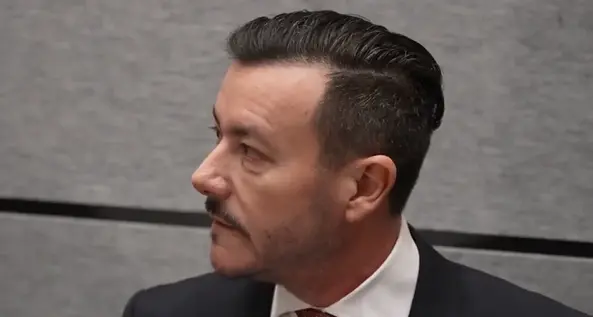 René Benko in tribunale a Innsbruck: «Sono innocente»