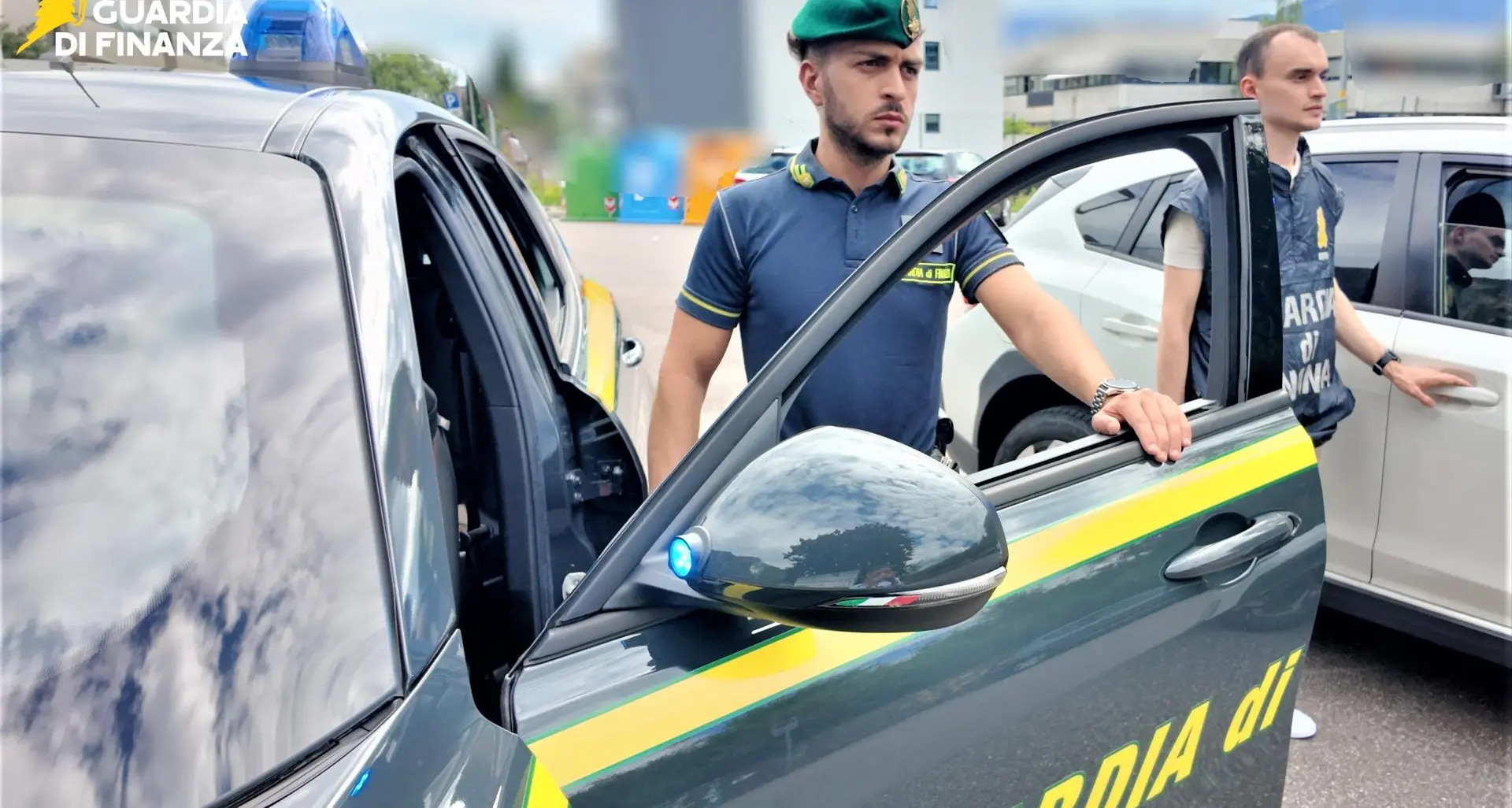 Falsi documenti per ottenere fondi pubblici: imprenditore di Bolzano nei guai, sequestrati beni per 830mila euro