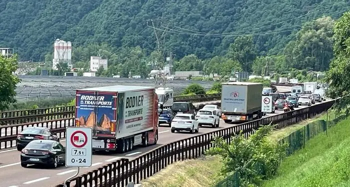 Alta tensione sul Brennero: «No a nuovi divieti per i Tir da parte austriaca»