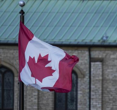 Media canadesi, 'almeno 7 morti nell'incendio nella base militare'