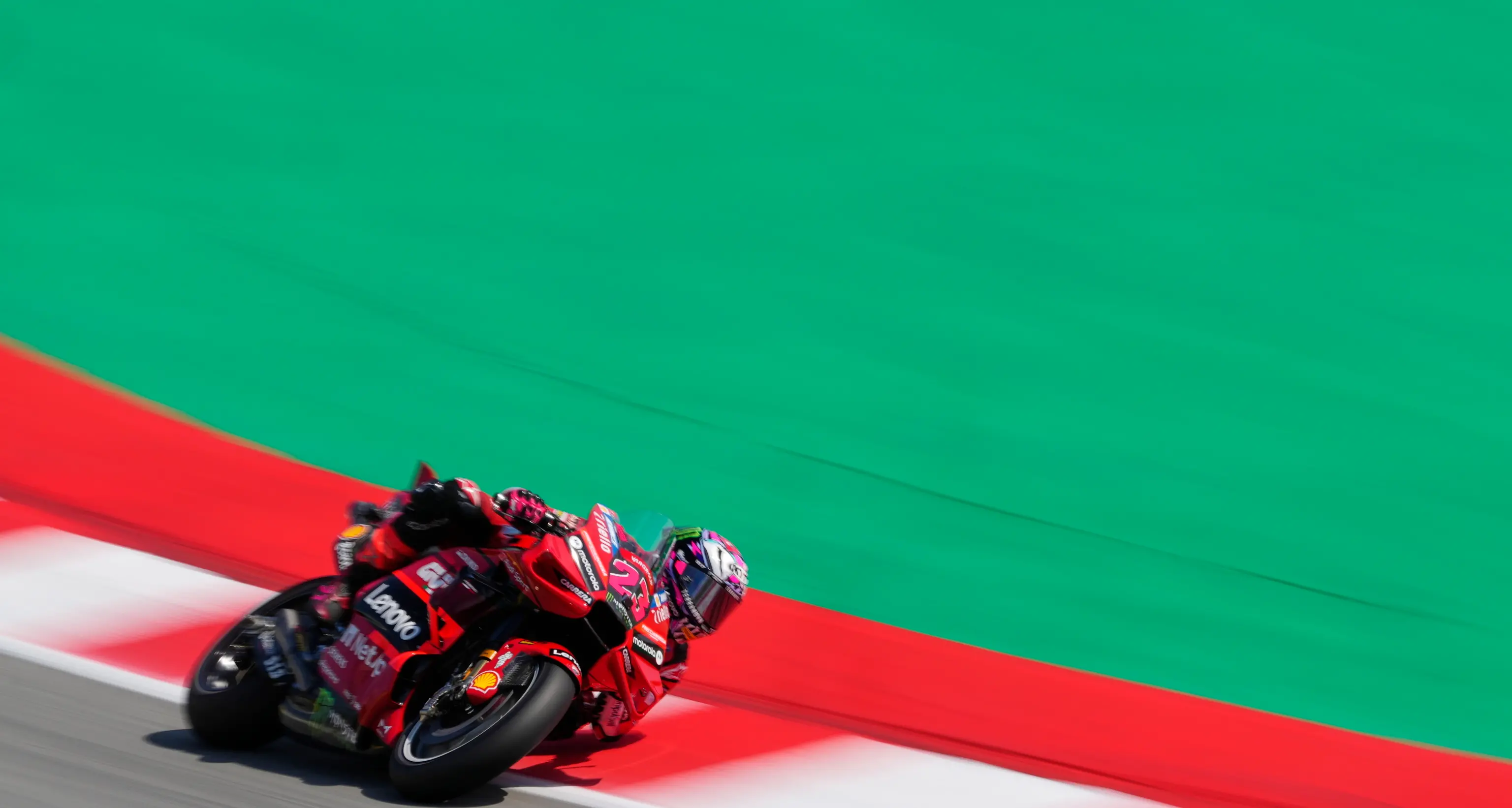 Moto: Catalogna, la Aprilia di Espargaro vince la gara sprint
