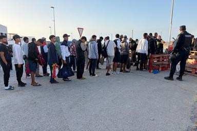 Media: "Paesi Ue valutano modifiche al Patto Migrazione"