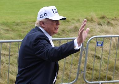 Trump, 'verso un momento cruciale in Iran, devo prendere un'importante decisione'