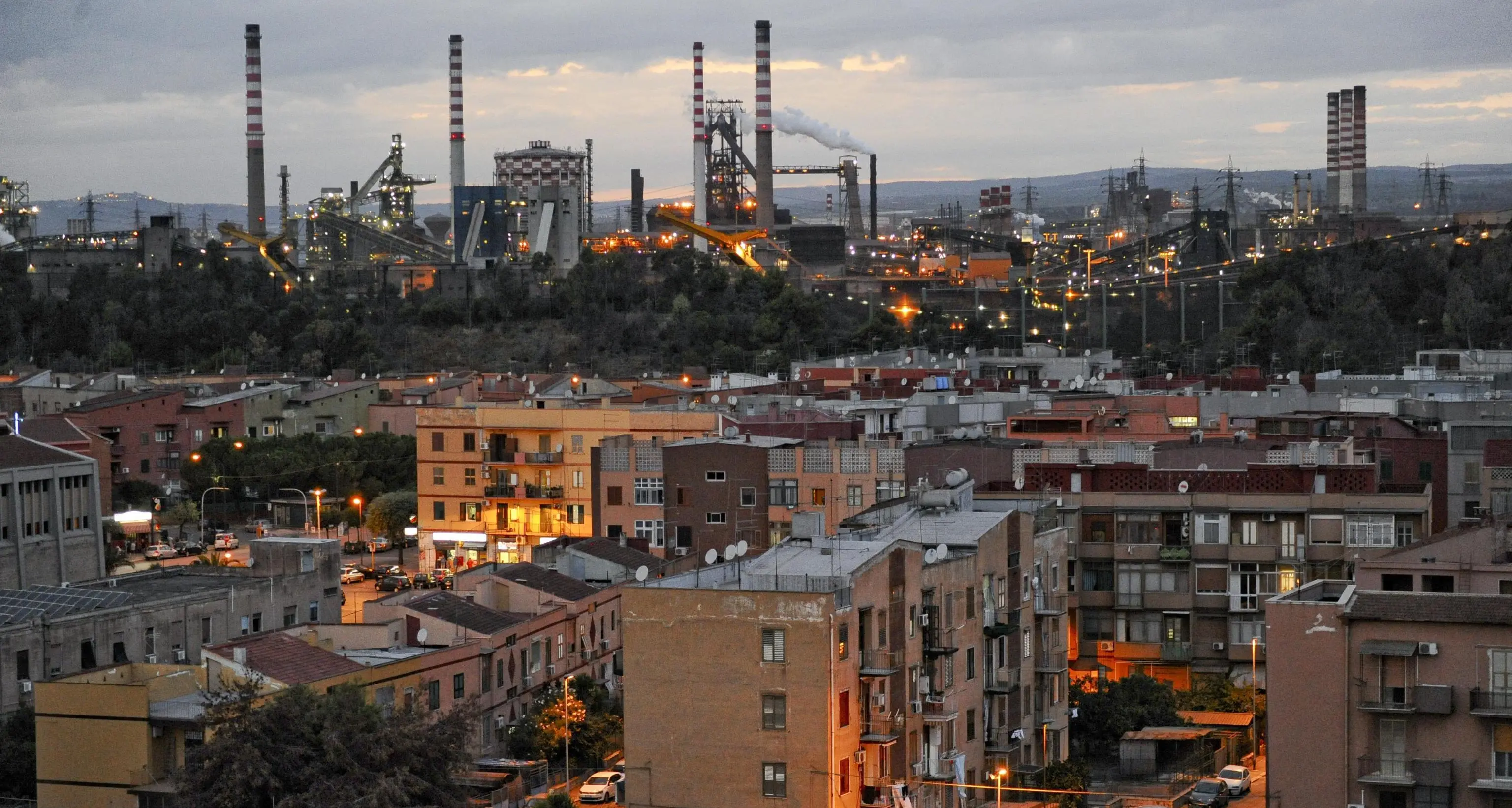 Ex Ilva: Mimit, mandato a negoziare in esclusiva con Flacks, possibili partner