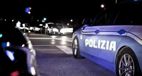 Minacciate con un coltello e rapinate, 47enne arrestata nella notte a Bolzano