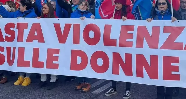 Bolzano, oltre mille in corsa contro la violenza sulle donne