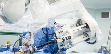 Esperti, 'con chirurgia robotica per vari tumori più sopravvivenza e meno complicanze'