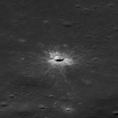 Sulla Luna il più grande cratere di recente formazione del Sistema solare