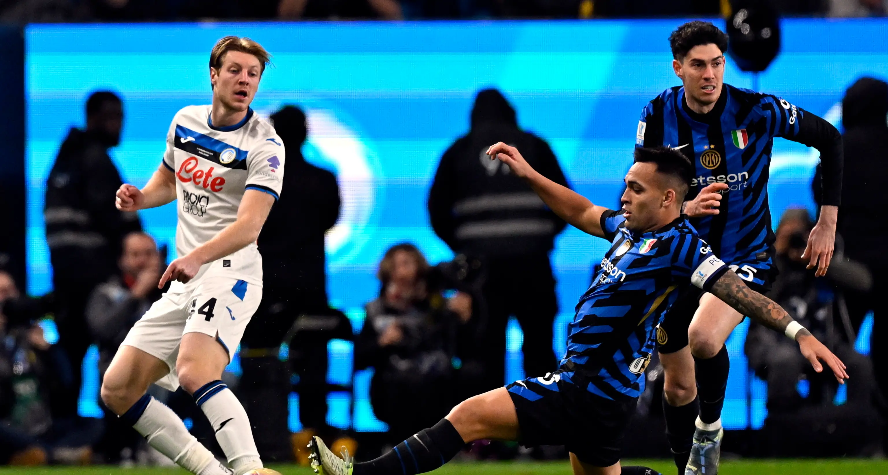 Supercoppa: 2-0 all'Atalanta, l'Inter in finale