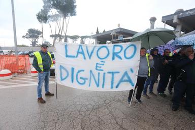 Stellantis, a Cassino stop alla produzione fino al 31 agosto