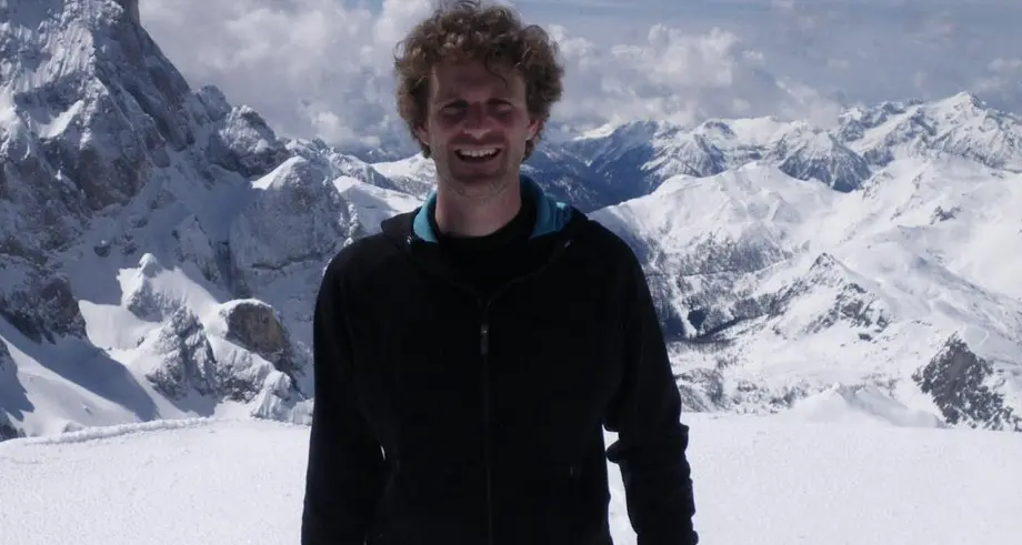 Sciatore morto in Tirolo, la passione per gli sport estremi e i viaggi
