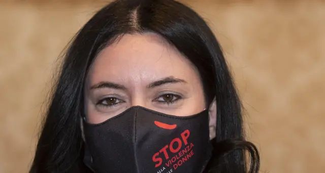 Azzolina,studenti arrabbiati per scuole chiuse,hanno ragione