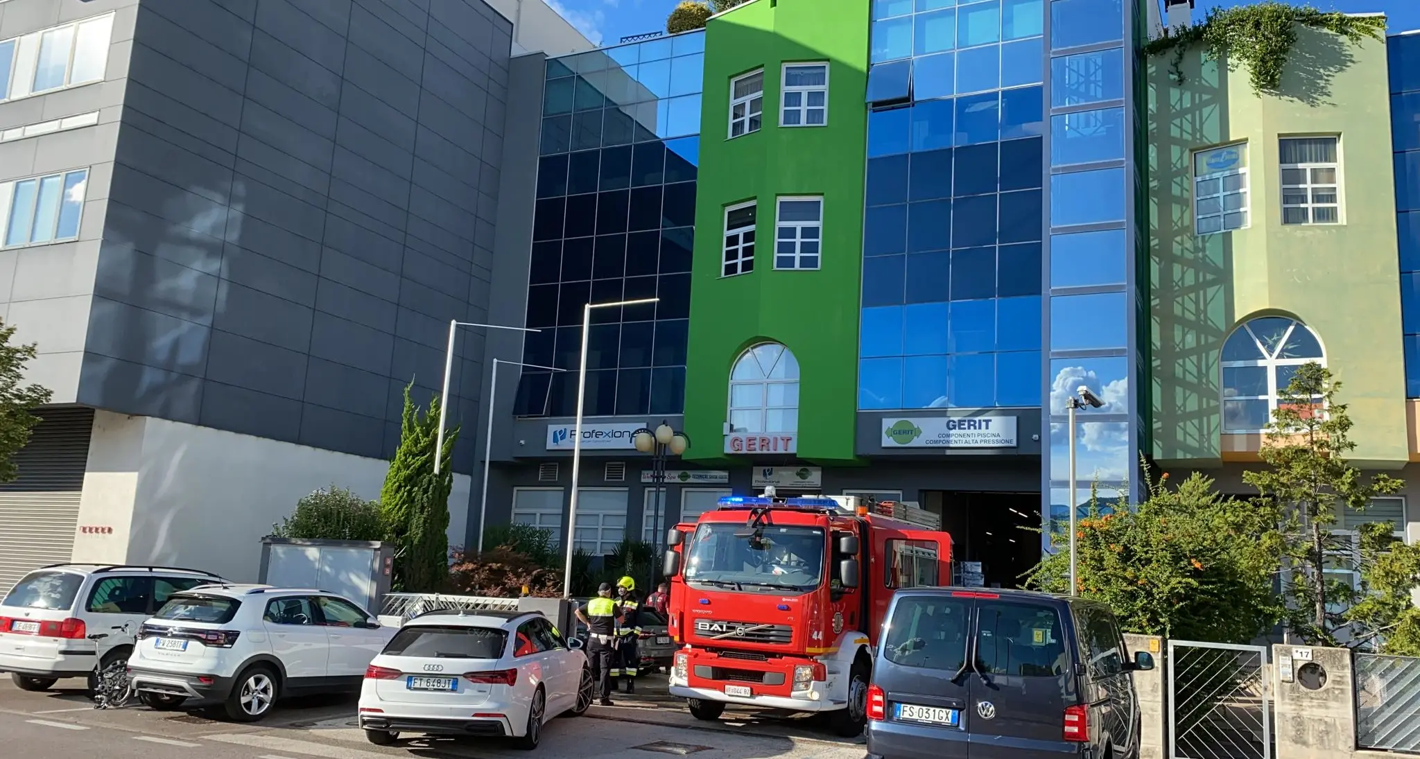 Incendio in appartamento a Bolzano: una persona portata in ospedale