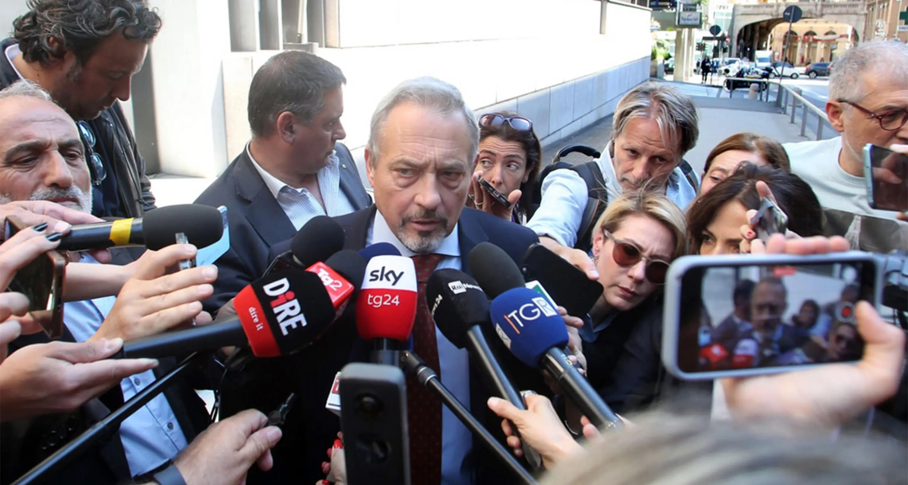 Toti: legale, 'stiamo valutando quando depositare istanza'