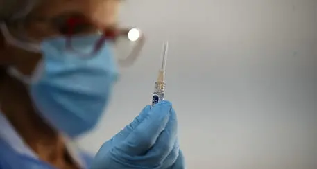 Covid, in Alto Adige 1.500 vaccinati in sette giorni: le quarte dosi superano le terze