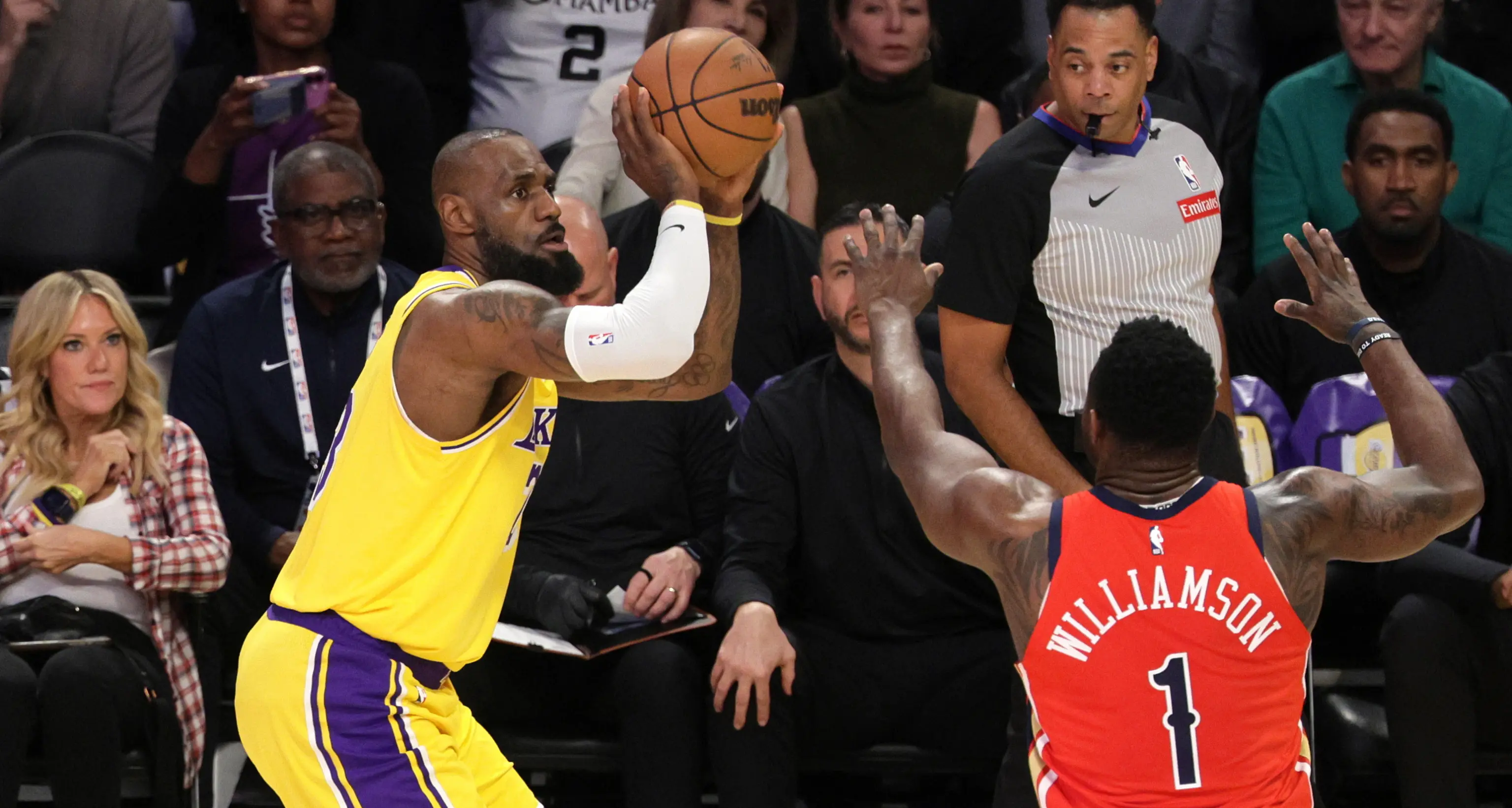 Basket: Nba, LeBron primo a superare la soglia dei 50mila punti