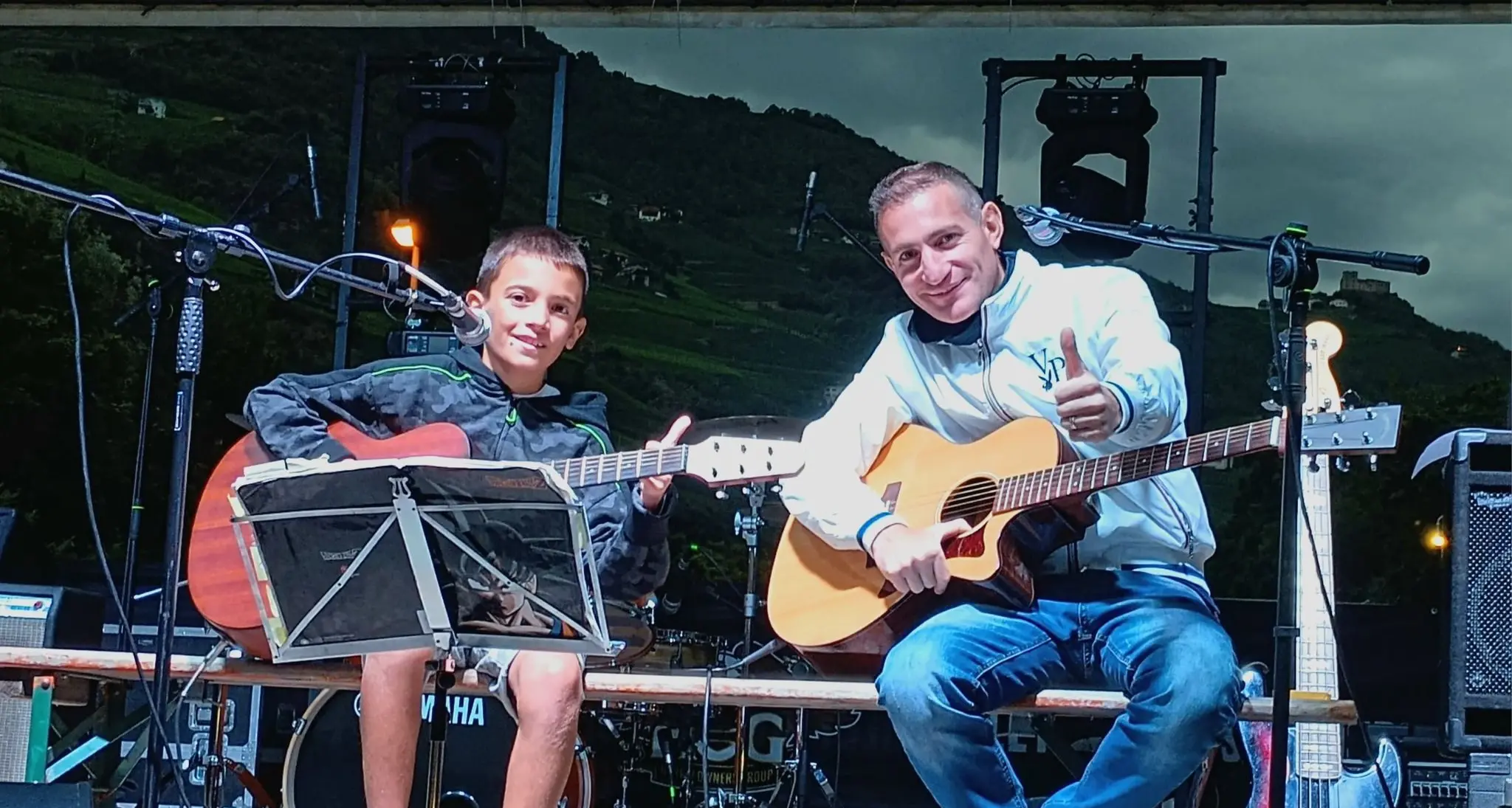 A 11 anni il debutto musicale di Martin Mondelli insieme al padre Marco