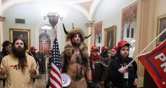 Assalto Capitol: incriminati vertici Proud Boys, sedizione