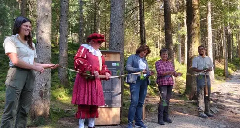 Siusi, dopo la distruzione rinasce il sentiero Oswald von Wolkenstein