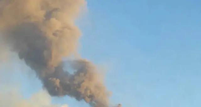 Etna: nuovo parossismo, fontane lava alte 1 km e nube cenere