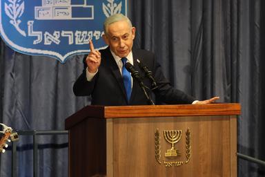 Netanyahu, 'completare il lavoro in Iran significa rovesciare il regime'