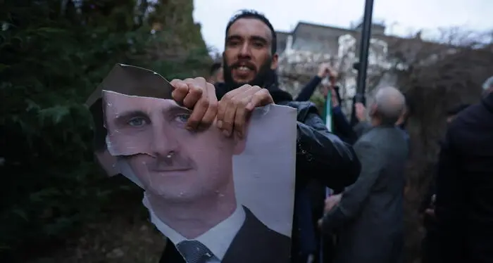 Damasco in mano ai ribelli, Assad fuggito a Mosca
