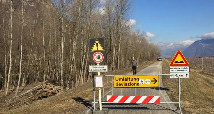 Il ponte sulla ciclabile rischia di cedere: lavori urgenti fra Ponte Gardena e Chiusa