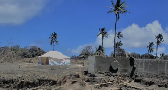 Tonga: l'84% della popolazione colpita da eruzione e tsunami