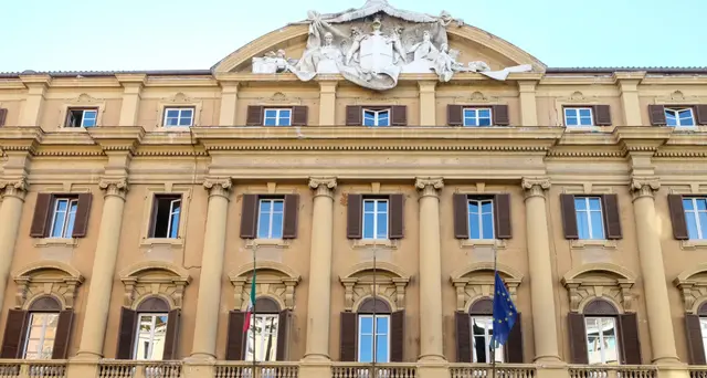 Tesoro: assegnati Btp per 7,5mld, salgono rendimenti