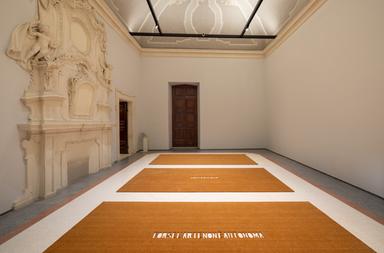Fabio Mauri, al Maxxi L'Aquila il fascino discreto della propaganda