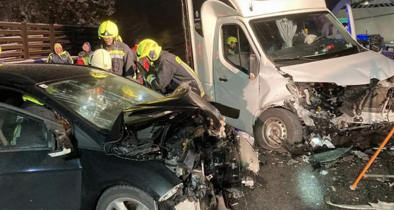 A22 bloccata nella notte per un grave incidente vicino al Tirolo