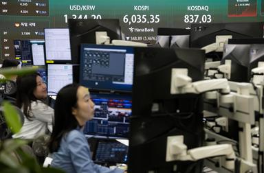 Borsa: l'Asia chiude in rialzo, lente sulle scelte della Fed