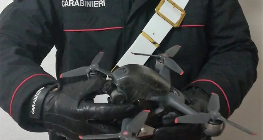 I carabinieri recuperano (in un’area protetta) un drone sull'Alpe di Siusi