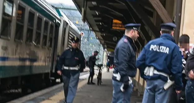 Si aggira tra i binari, arrestato al Brennero un ventenne ricercato dal 2023