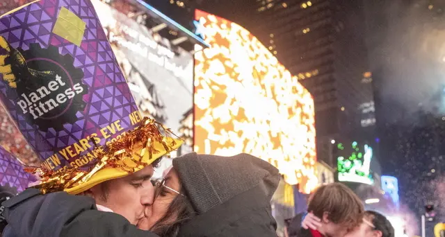 Capodanno: agenti attaccati con machete a Times Square