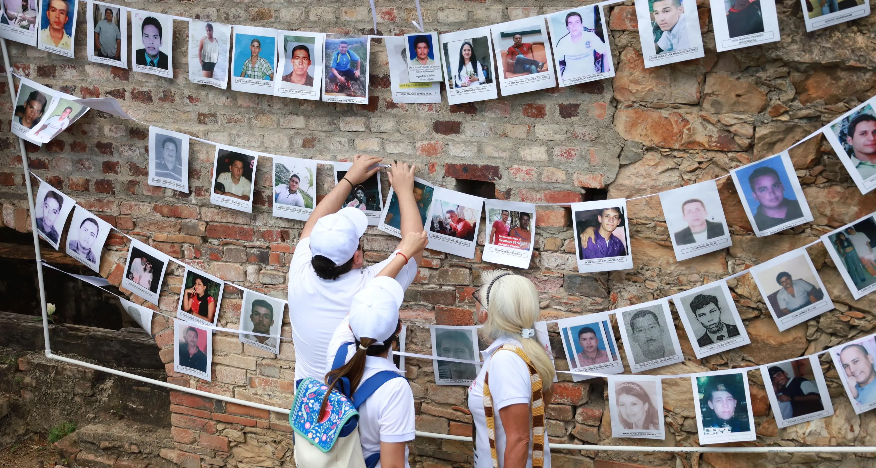 Colombia: soldi a paramilitari, condannati ex dirigenti Chiquita