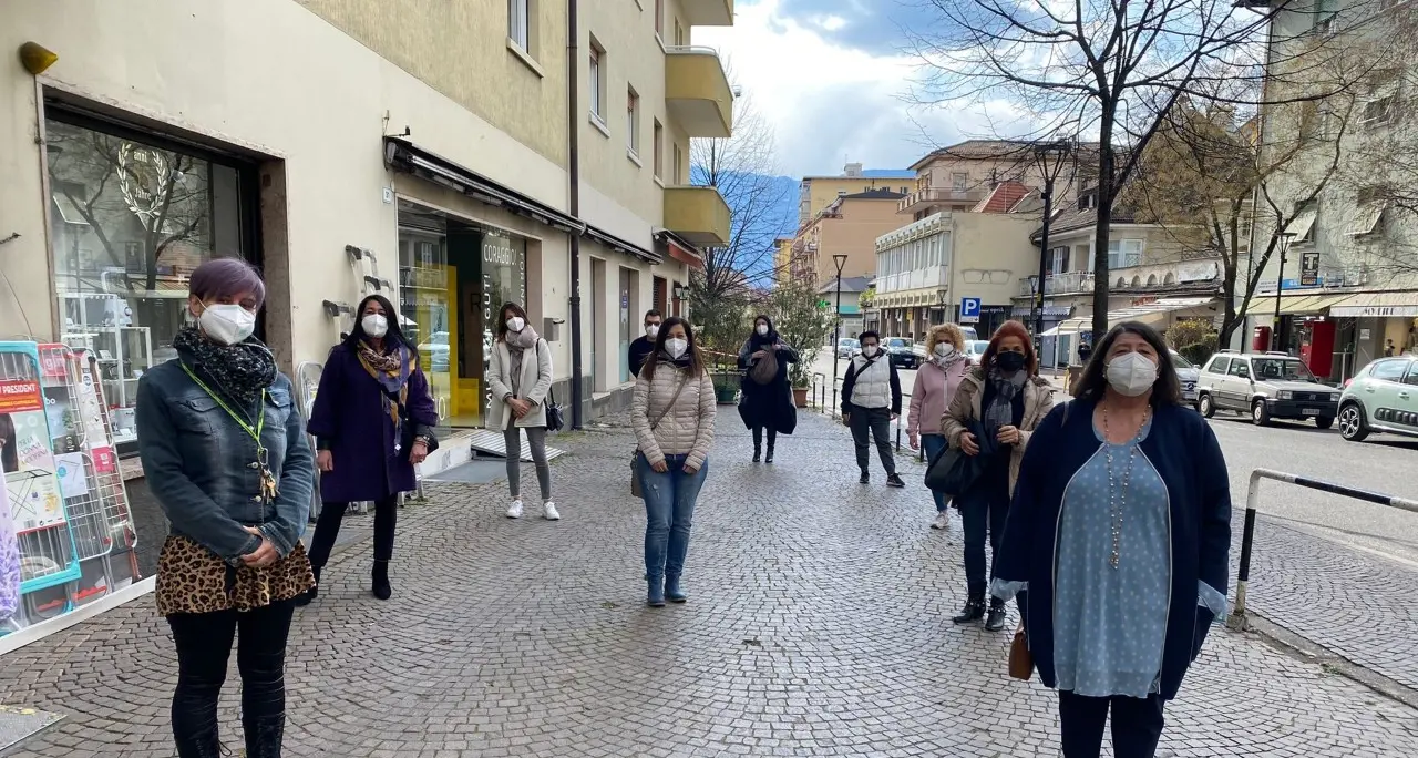 #Openfouryou, i negozianti di Bolzano ai cittadini: “Rispettare le norme per non chiudere più”