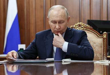 Commissione elettorale, Russia Unita ottiene 355 seggi su 450 alla Duma