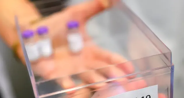 Vax Day: oltre un francese su due non intende vaccinarsi