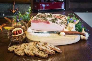 Nuovo disciplinare per il Lard d'Arnad Dop, pubblicato il decreto