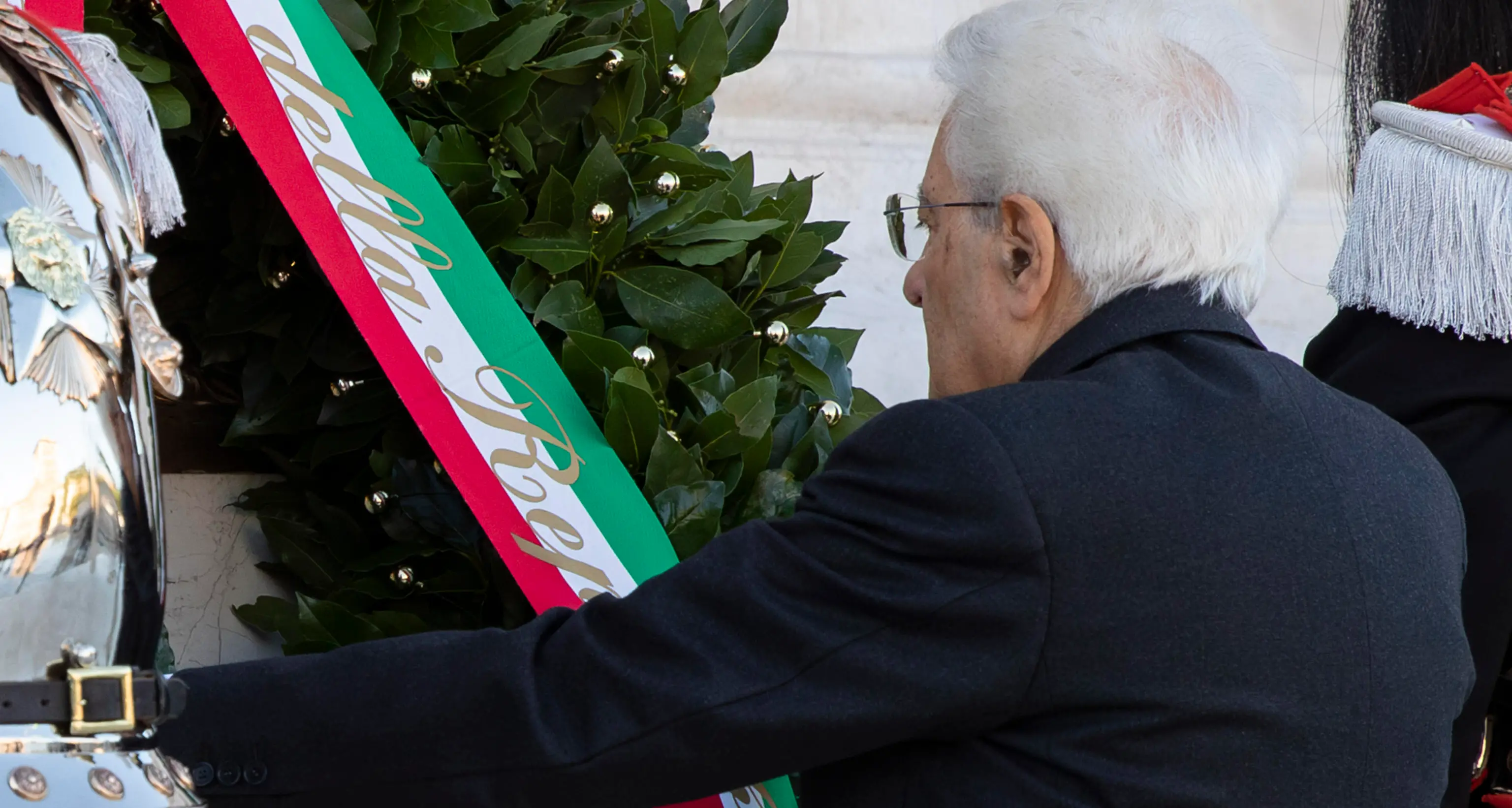 Unità d'Italia: Mattarella depone una corona al Milite Ignoto