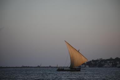 Kenya, a settembre al via la costruzione della raffineria nigeriana a Lamu