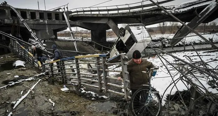 Il secondo round di colloqui si terrà oggi. Kiev: «La Nato sta valutando la no-fly zone»