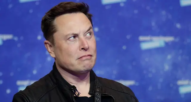 Twitter: Musk deride un dipendente disabile, poi si scusa